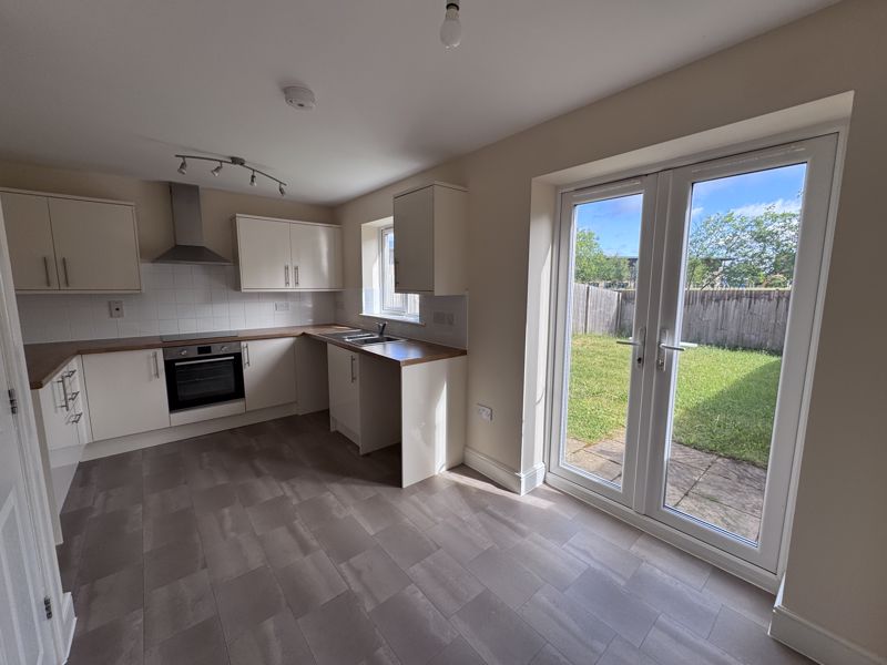 3 bed house for sale in Faraday Close, Ollerton, NG22 6