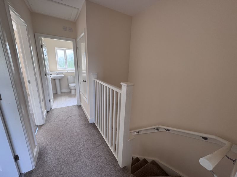 3 bed house for sale in Faraday Close, Ollerton, NG22  - Property Image 7