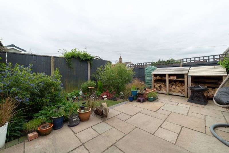 2 bed bungalow for sale in Maid Marian Avenue, Newark, NG22  - Property Image 11
