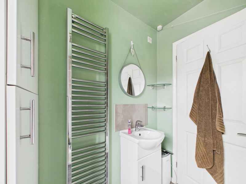 2 bed bungalow for sale in Maid Marian Avenue, Bilsthorpe, NG22  - Property Image 13