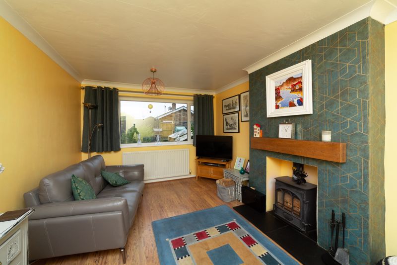 2 bed bungalow for sale in Maid Marian Avenue, Newark, NG22 6