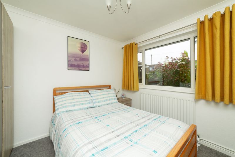 2 bed bungalow for sale in Maid Marian Avenue, Newark, NG22  - Property Image 9
