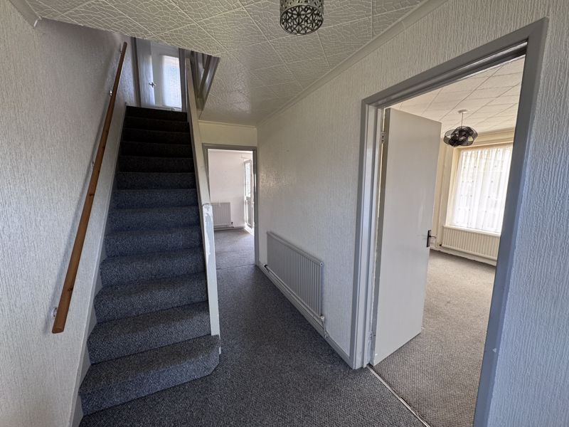 3 bed house for sale in Petersmith Drive, Ollerton, NG22  - Property Image 6