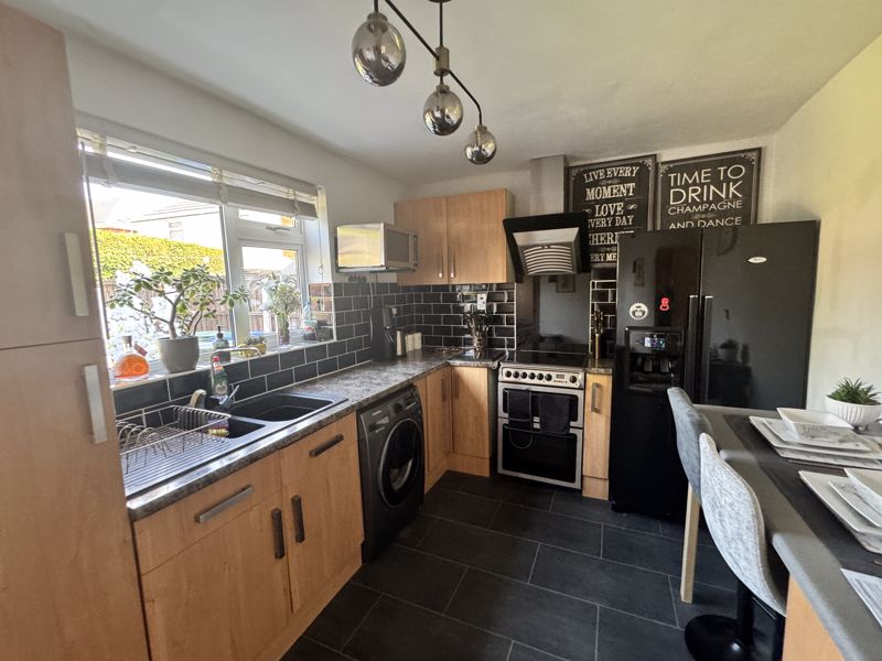 2 bed house for sale in Shelley Avenue, Mansfield, NG19  - Property Image 3