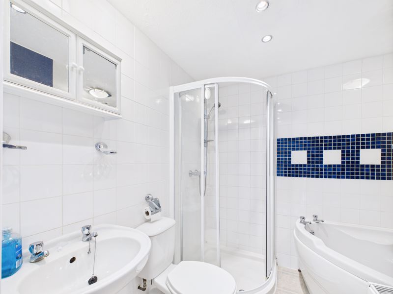 3 bed house for sale in Crompton Road, Bilsthorpe, NG22  - Property Image 13