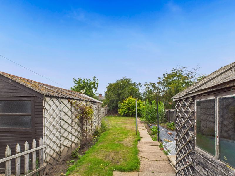 3 bed house for sale in Crompton Road, Bilsthorpe, NG22  - Property Image 14