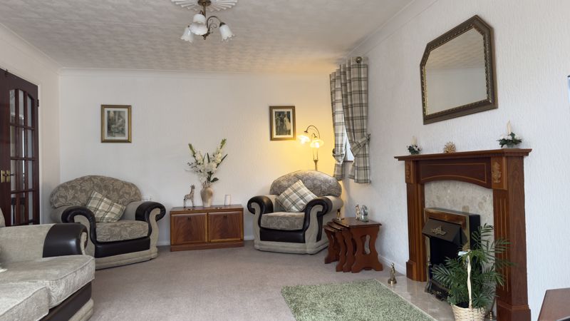 3 bed bungalow for sale in Maida Lane, Ollerton, NG22  - Property Image 2