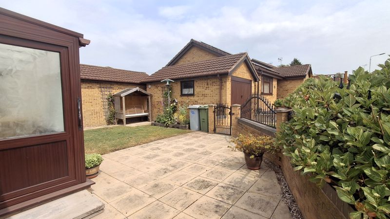 3 bed bungalow for sale in Maida Lane, Ollerton, NG22 16