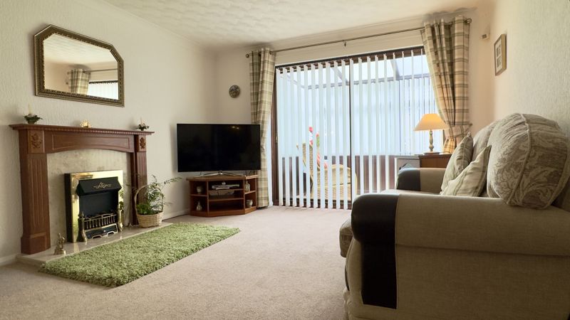 3 bed bungalow for sale in Maida Lane, Ollerton, NG22  - Property Image 3