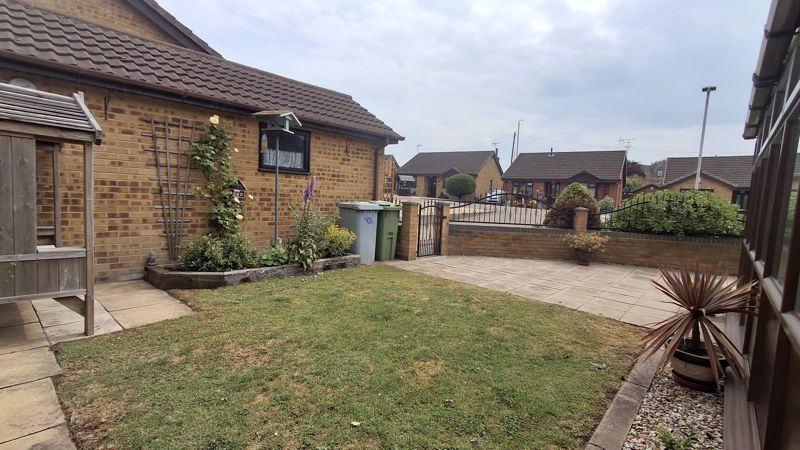 3 bed bungalow for sale in Maida Lane, Ollerton, NG22  - Property Image 3