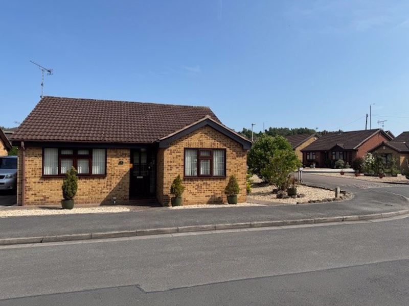 3 bed bungalow for sale in Maida Lane, Ollerton, NG22  - Property Image 4