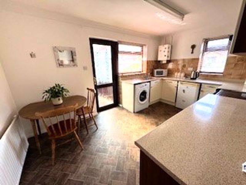 3 bed bungalow for sale in Maida Lane, Ollerton, NG22  - Property Image 6