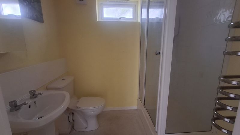 1 bed flat for sale in Rufford Avenue, New Ollerton, NG22  - Property Image 8