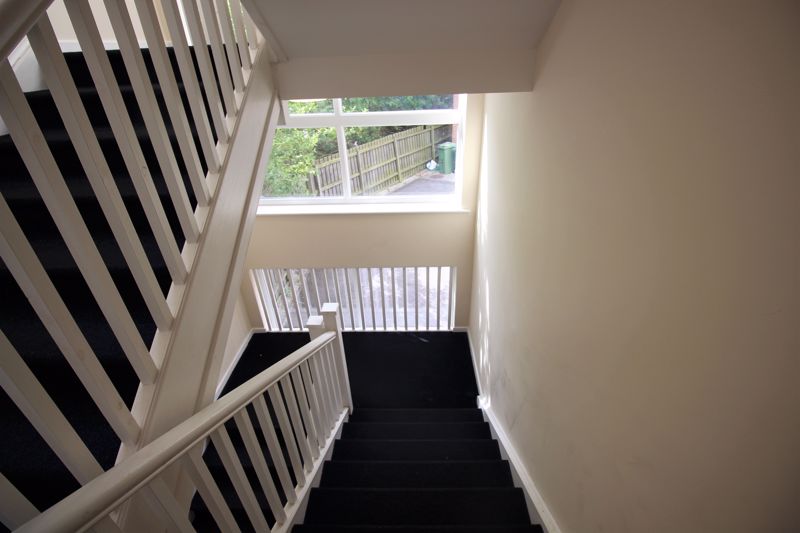 1 bed flat for sale in Rufford Avenue, New Ollerton, NG22  - Property Image 9