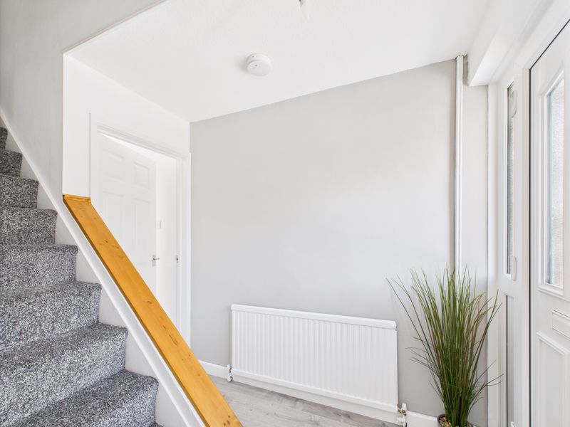 3 bed house for sale in Petersmith Drive, Ollerton, NG22  - Property Image 2