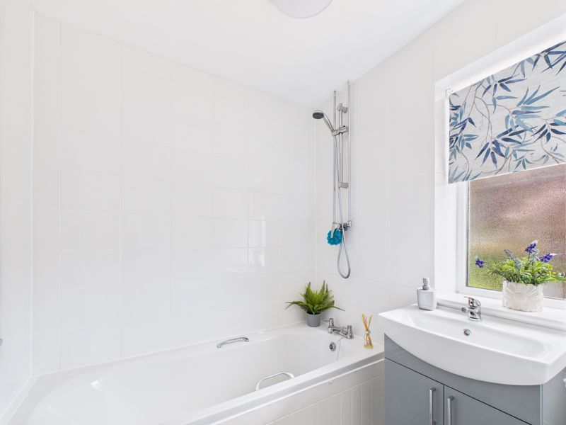 3 bed house for sale in Petersmith Drive, Ollerton, NG22 12