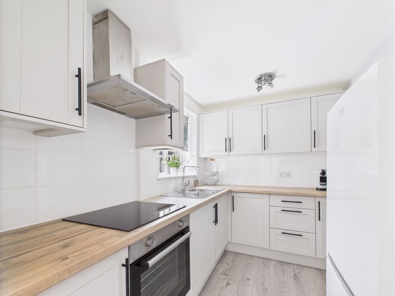 3 bed house for sale in Petersmith Drive, Ollerton, NG22  - Property Image 5