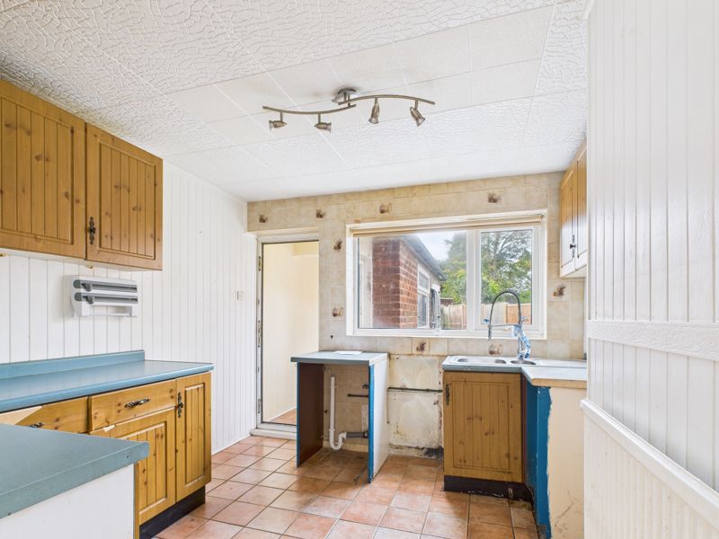 3 bed house for sale in Greenwood Crescent, Boughton, NG22  - Property Image 2