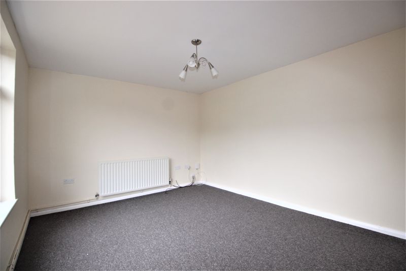 3 bed house for sale in Petersmith Drive, Ollerton, NG22 5