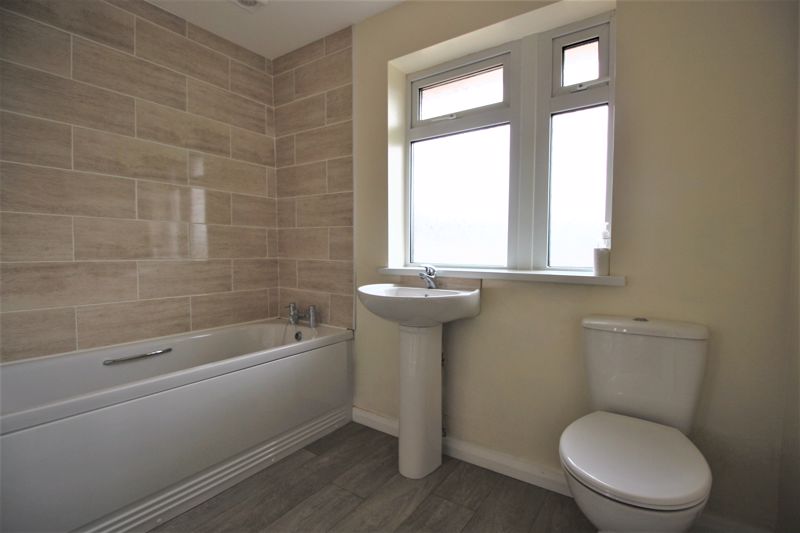 3 bed house for sale in Petersmith Drive, Ollerton, NG22  - Property Image 6