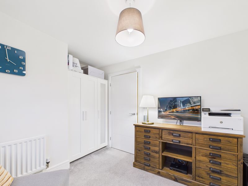 4 bed house for sale in Kingfisher Way, Ollerton, NG22 14