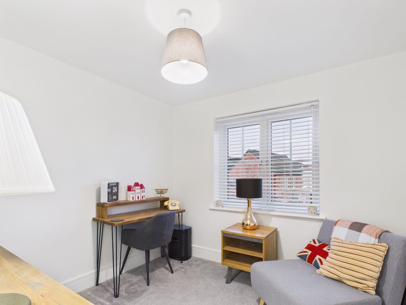 4 bed house for sale in Kingfisher Way, Ollerton, NG22 15