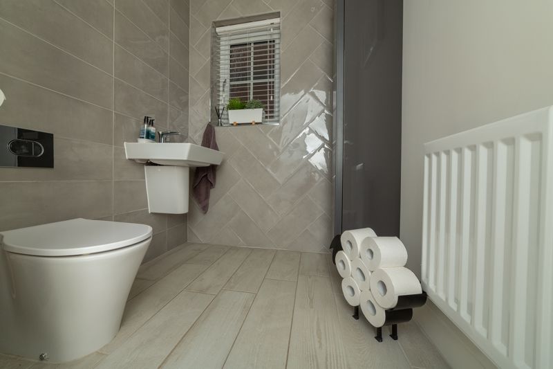 4 bed house for sale in Kingfisher Way, Ollerton, NG22  - Property Image 7
