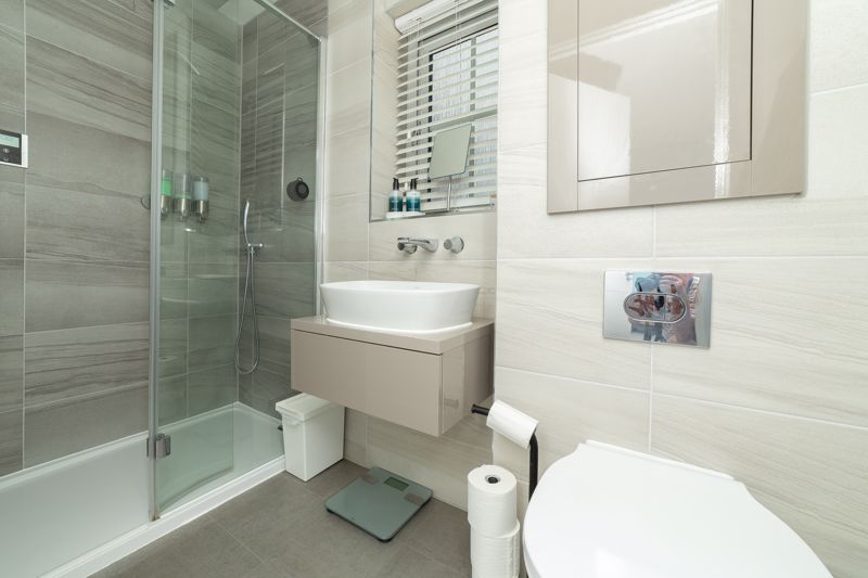 4 bed house for sale in Kingfisher Way, Ollerton, NG22  - Property Image 10