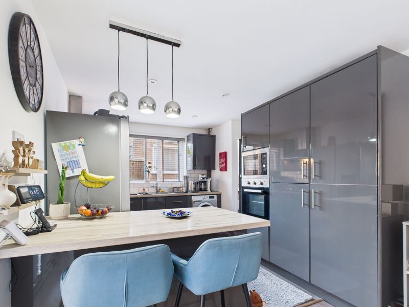 3 bed house for sale in Hawthorn Drive, Newark, NG22  - Property Image 5