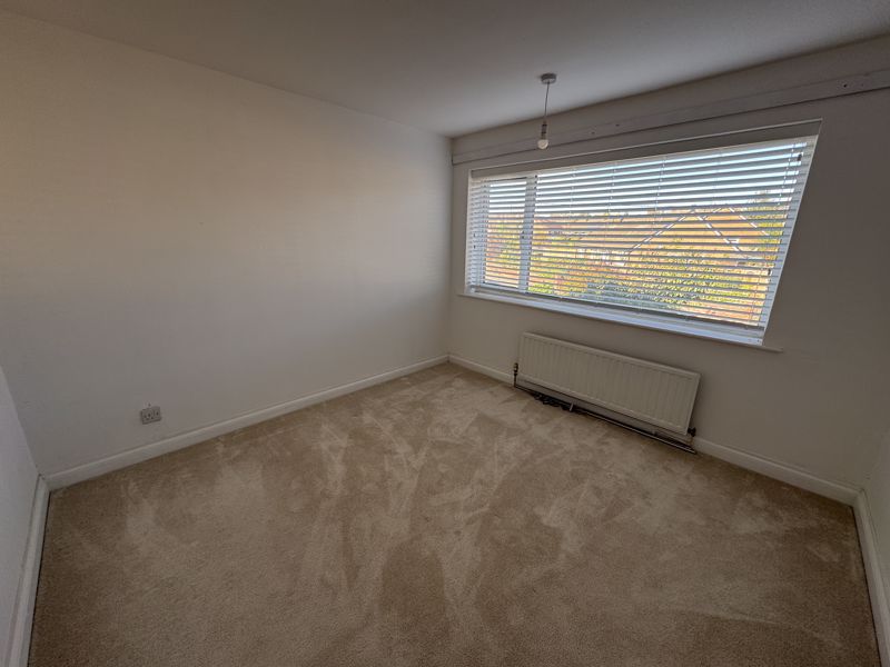 3 bed house to rent in Hawthorn Drive, Ollerton, NG22 8