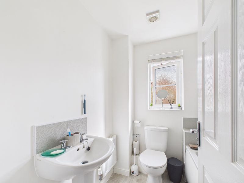 3 bed house for sale in Banksman Way, Ollerton, NG22  - Property Image 8