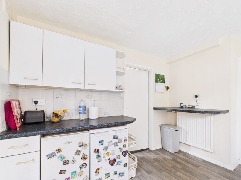 3 bed house for sale in Tuxford Road, Boughton, NG22 6