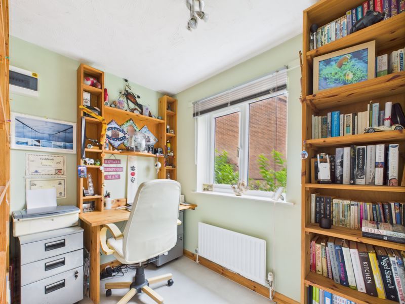 4 bed house for sale in Bramble Close, Newark, NG22 13