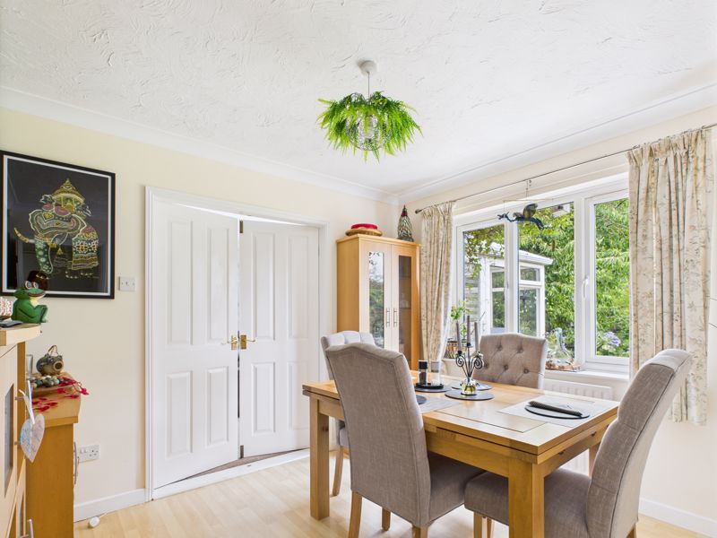 4 bed house for sale in Bramble Close, Newark, NG22  - Property Image 7
