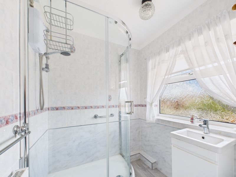 3 bed house for sale in Abbey Road, Edwinstowe, NG21  - Property Image 9
