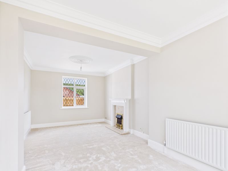 3 bed house for sale in Wellow Road, Ollerton, NG22  - Property Image 3