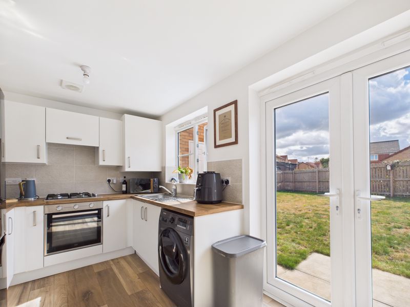 2 bed house for sale in Headstock Close, Ollerton, NG22  - Property Image 5