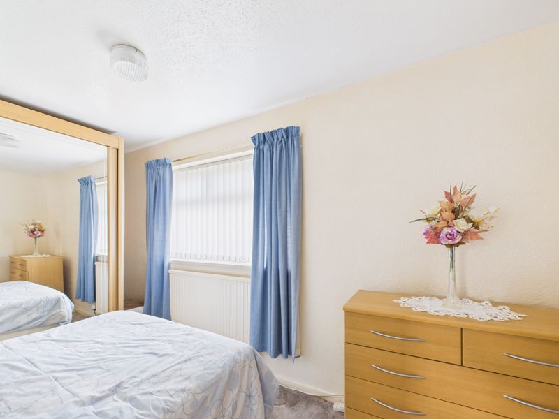 3 bed house for sale in Dove Croft, Ollerton, NG22  - Property Image 8
