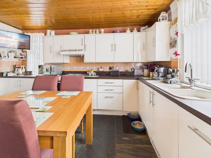 3 bed house for sale in Walesby Lane, Newark, NG22  - Property Image 4