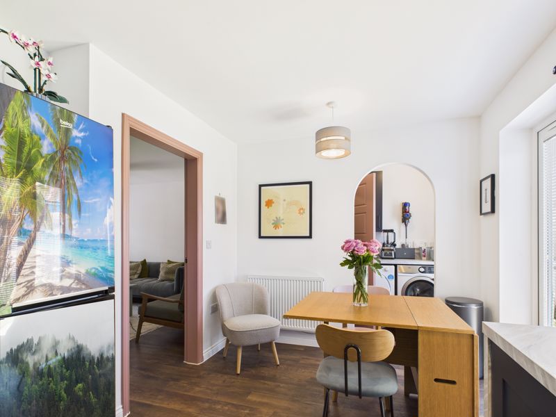 3 bed house for sale in Colliers Way, Edwinstowe, NG21  - Property Image 6