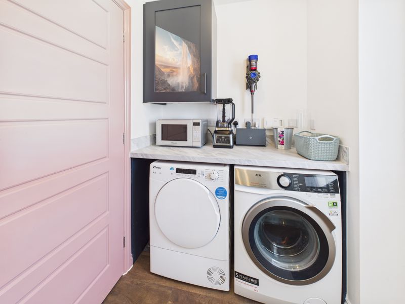 3 bed house for sale in Colliers Way, Edwinstowe, NG21  - Property Image 7