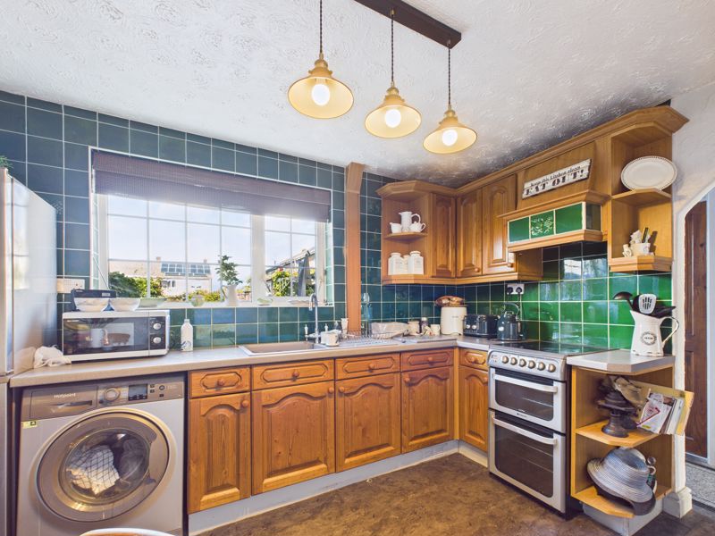 3 bed house for sale in Hallam Road, Ollerton, NG22 5