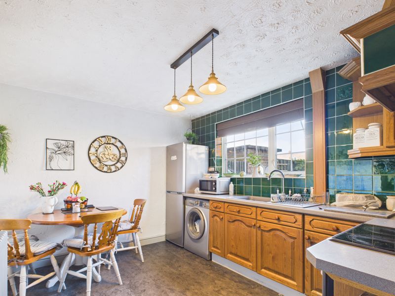 3 bed house for sale in Hallam Road, Ollerton, NG22  - Property Image 6