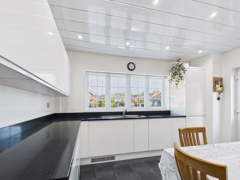 House for sale in Kennedy Court, Walesby, NG22  - Property Image 6