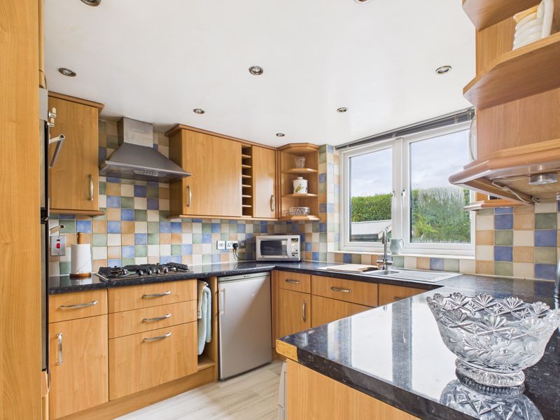 2 bed bungalow for sale in Greendale Avenue, Mansfield, NG21  - Property Image 8