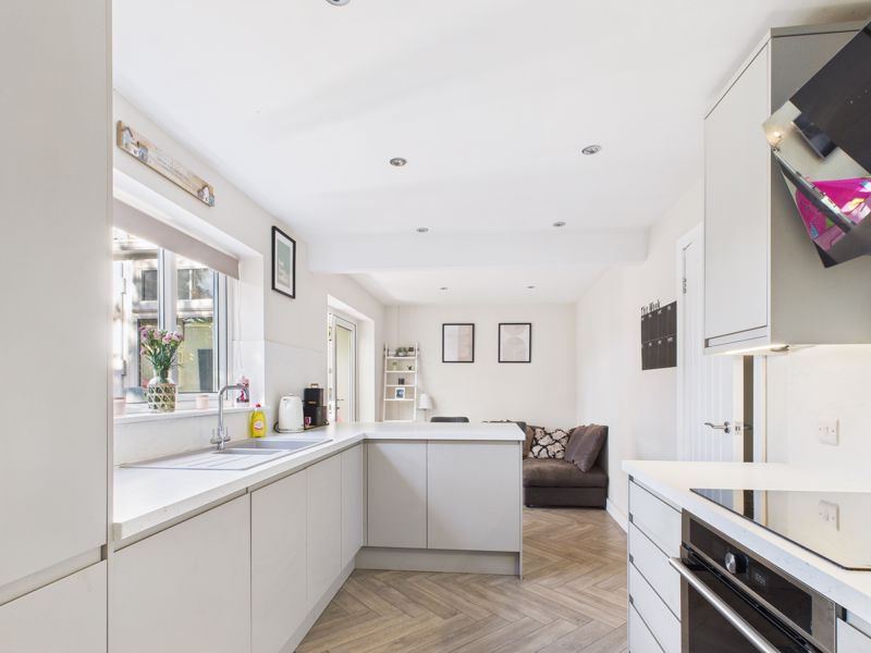 4 bed house for sale in Forest Link, Bilsthorpe, NG22 2
