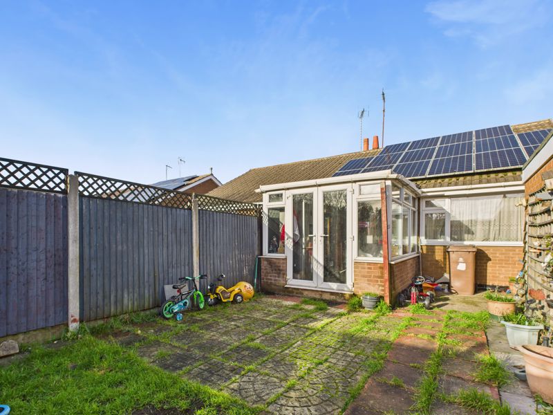 2 bed bungalow for sale in Tuxford Road, Boughton, NG22  - Property Image 10