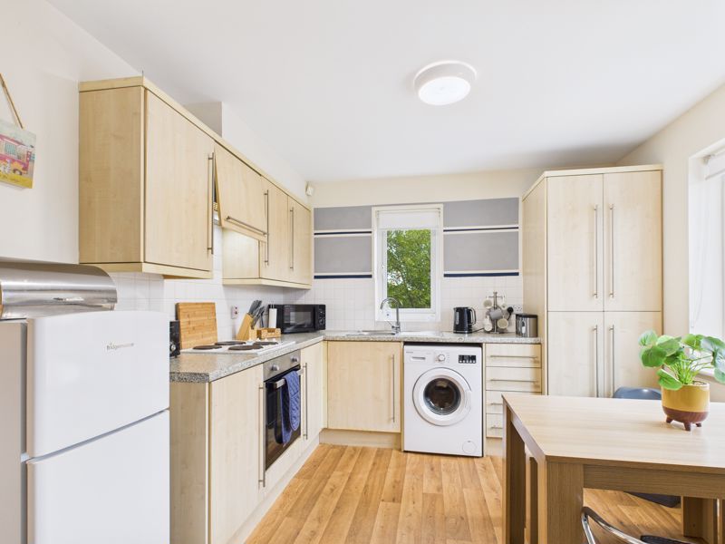 2 bed flat for sale in Markeden Court, Ollerton , NG22 2