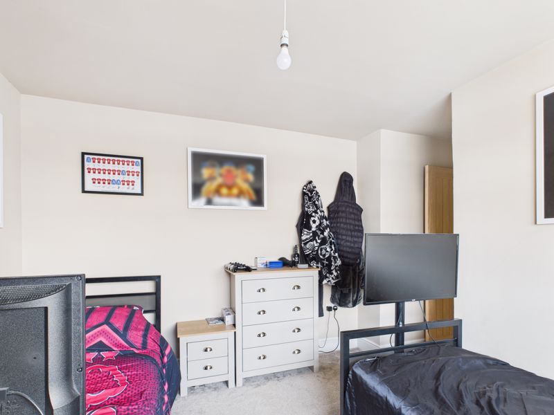 4 bed house for sale in Whitewater Road, Ollerton, NG22 11