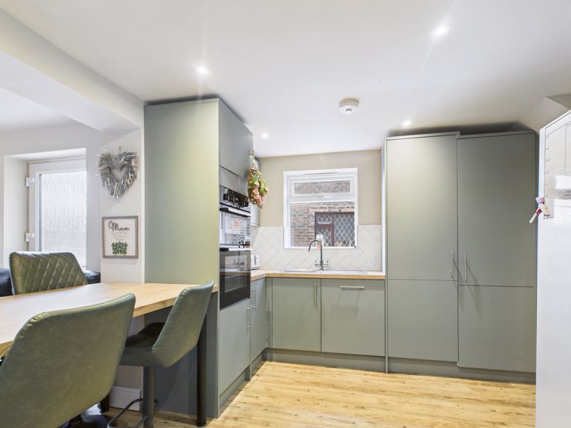 4 bed house for sale in Whitewater Road, Ollerton, NG22  - Property Image 5